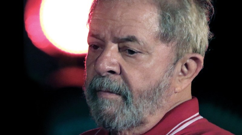 Lula recebe visita de familiares pela primeira vez desde a prisão