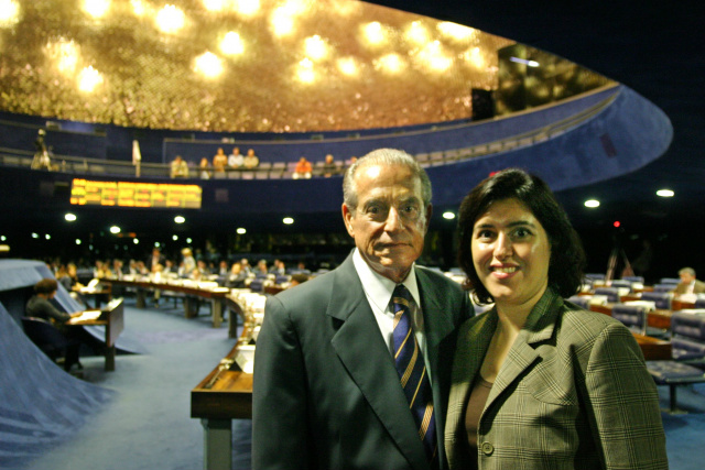 Decorridos oito anos da morte do saudado senador Ramez Tebet, sus filha Simone se elege para assumir a cadeira no senado que pertenceu a seu pai (Foto:Arquivo/Perfil News)  