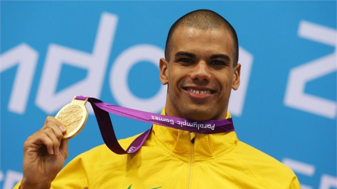 O nadador Andre Brasil ganhou o ouro e bateu recorde mundial nos 50 metros nado livre S10, com o tempo de 23s16 (Foto: Divulgação-London 2012)
