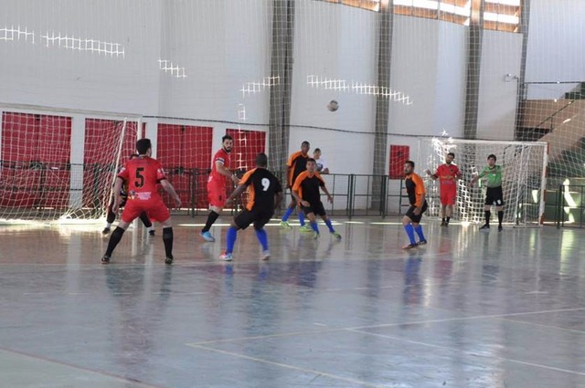 “Copa Evangélica” chega aos últimos jogos e terá prêmio que incentiva a disciplina Das equipes inscritas, quatro superaram as demais e chegaram à fase semi-final (Foto/Assessoria)