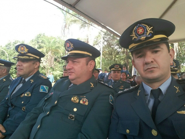 Em primeiro plano, o Major Adilson Paiva Valente, disse que ficou surpresa com a indicação: 