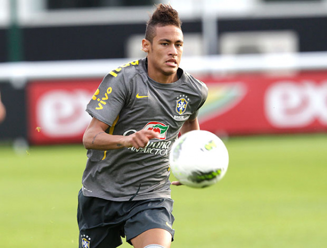 Londres ‘chama’, e Seleção Brasileira enfrenta Gana em seu porto seguro Uma das estrelas da equipe, Neymar encara desafio em cidade que costuma dar sorte (Foto: Mowa Press)