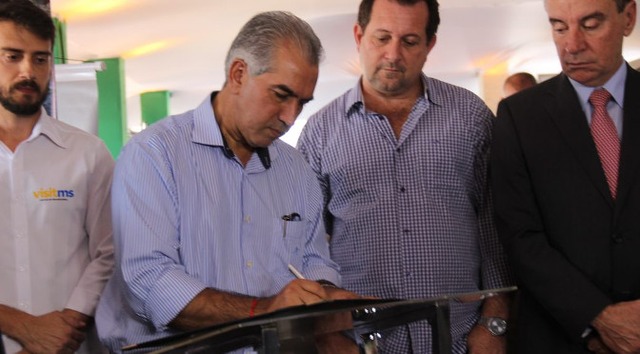 Mato Grosso do Sul vai sediar maior evento de turismo da América Latina O governador Reinaldo Azambuja destacou a importância desses projetos que agregam muito à profissionalização do turismo de Mato Grosso do Sul. (Foto: Divulgação)