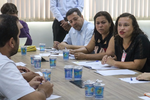 Os vereadores receberam o grupo na Sala de Reuniões da Presidência (Foto/Assessoria)