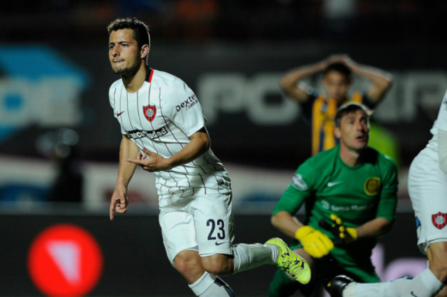 Sebastián Blanco está empolgado com possibilidade de defender o Timão. (Foto: Lance)