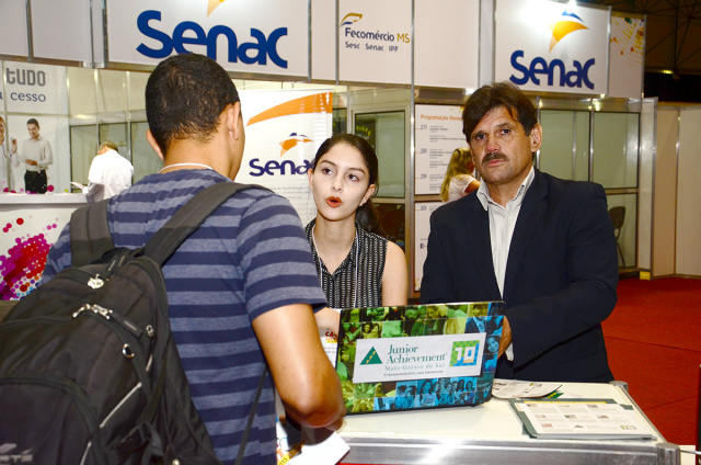 Julião Gaúna durante o Caça Talentos Expo. (Foto: Divulgação)