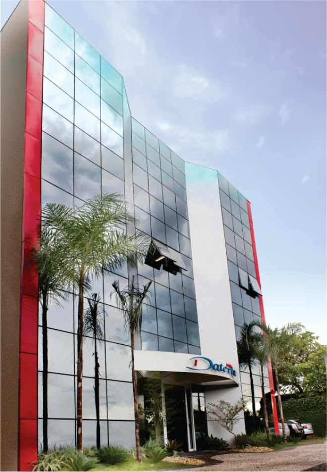 Daterra realização confraternização com funcionários A sede própria da Daterra foi inaugurada em junho deste ano e é o mais moderno prédio de Três Lagoas