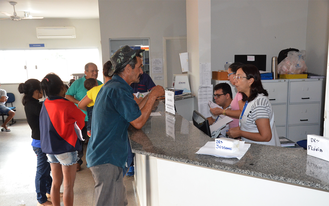 Unidade de Saúde Santa Luzia atende diariamente a mais de 500 pessoas Maioria dos procedimentos, incluindo as consultas médicas e de enfermagem, é pré-agendada e em horário fracionado. (Fotos: Assessoria).