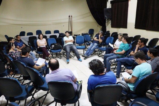 Monitores de informática se preparam para iniciar projeto de informatização da REME Como primeira ação desse projeto, foi realizada uma reunião (Foto/Assessoria)