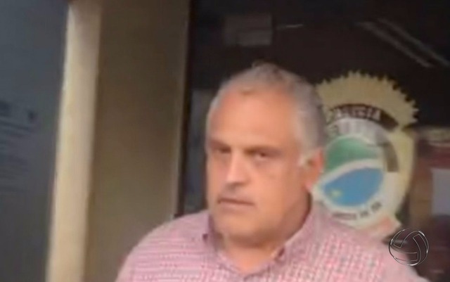 Justiça manda bloquear R$ 247 milhões de ex-procurador da Câmara em MS e outros investigados André Scaff foi preso em flagrante por causa de munições encontradas na casa dele na 1ª fase da Operação Midas (Foto: Reprodução/TV Morena)