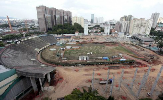 Palestra entra no segundo ano de obras e ganha 'cara' Arena Palestra terá prédios entregues no fim de janeiro. Nova etapa começa (Foto: Miguel Schincariol)