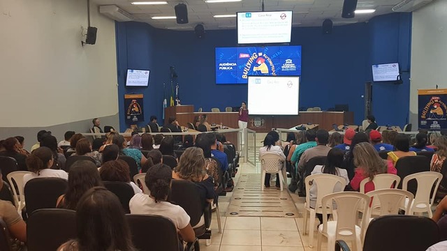 Audiência pública foi realizada no plenário da Câmara. (Foto: Ricardo Ojeda)