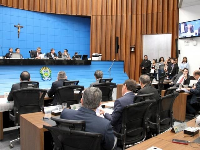 Aprovado projeto que obriga ter intérprete de libras em shoppings Deputados aprovaram projetos na sessão desta quarta-feira (Foto: Assessoria/ALMS)