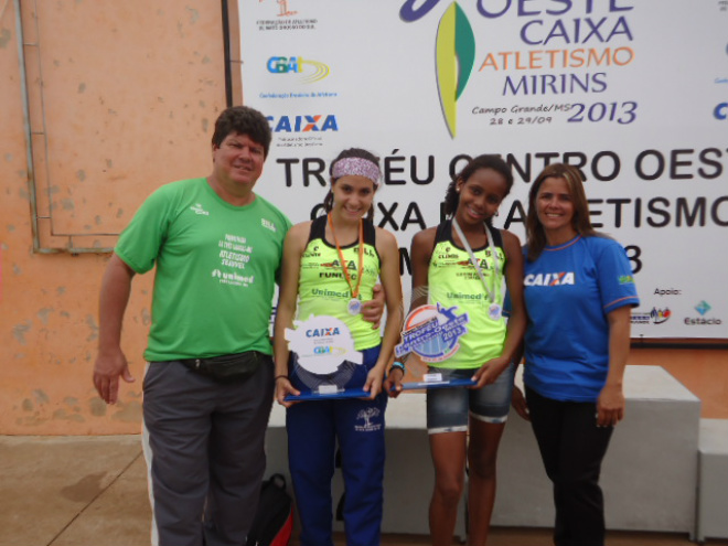 As atletas Thais de Andrade Camargo e Natalia Muniz Ribeiro ajudaram a equipe de Mato Grosso do Sul a conquistar o título de vice-campeã geral na contagem de pontos (Foto: Divulgação/Assecom)