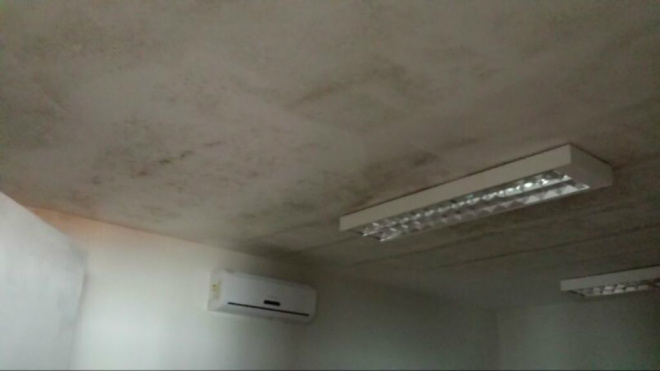 Sindicato dos policiais denuncia abandono do IML de Dourados Há infiltrações no prédio (Foto: Divulgação/Assecom)