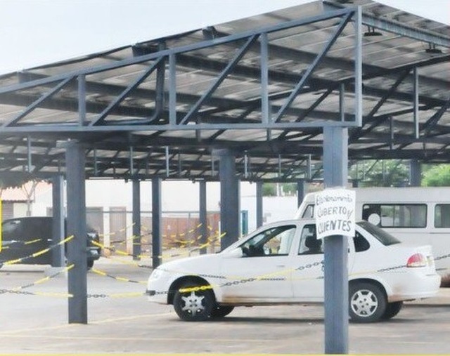 Empresário aproveita sol forte de Três Lagoas para economizar energia O supermercado juntou a necessidade de economizar em energia elétrica com o bem-estar dos clientes (Foto:Divulgação)