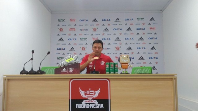 Zé Ricardo em sua última entrevista como treinador do Flamengo (Foto: Vicente Seda / GloboEsporte.com)