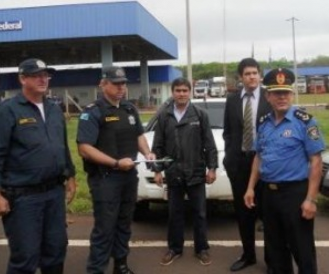 Polícia Paraguaia entrega acusado de matar policial militar Integração entre polícias permitiu ação (Foto: Divulgação)