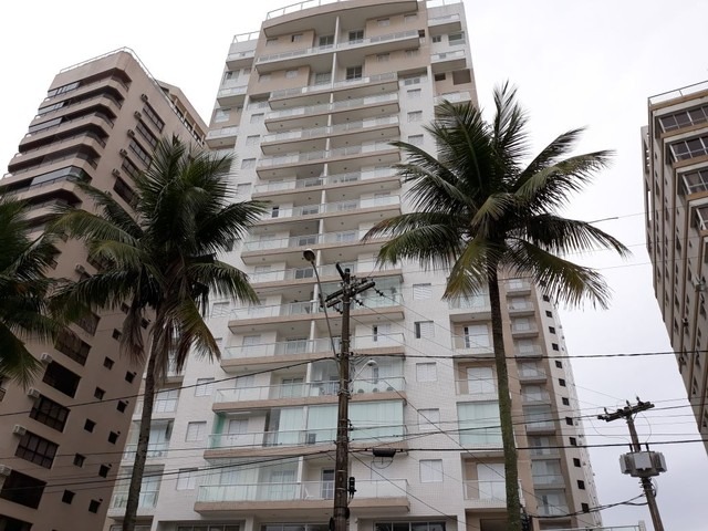 Prefeitura pede que leilão de triplex atribuído a Lula pague dívida de R$ 100 mil de IPTU Condomínio Solaris, em Guarujá, SP, onde localiza-se triplex atribuído a Lula (Foto: João Amaro/G1)