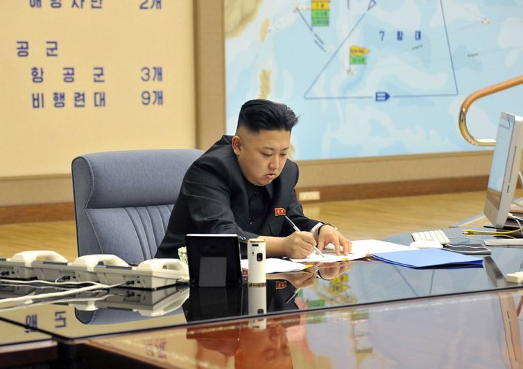 Brasil comemora suspensão dos testes nucleares da Coreia do Norte O governo brasileiro espera que a decisão de kim Jong-un reduza nível de tensão - KCNA/DPA/Agência Lusa/direitos reservados