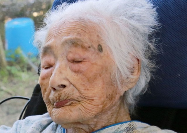 Morre no Japão a pessoa mais velha do mundo, aos 117 anos Nabi Tajima em foto de setembro de 2015 (Foto: Kikai Town/Kyodo News via AP)