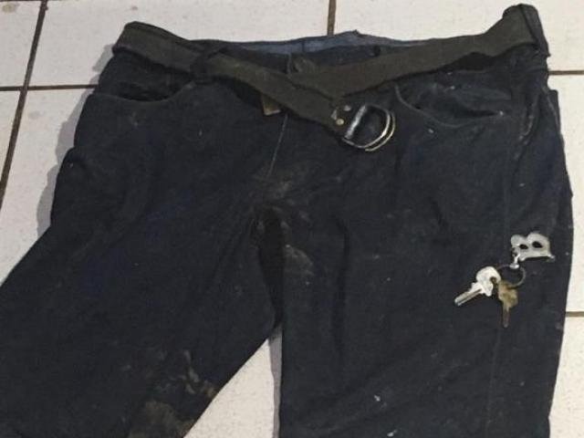 Banhistas encontram em córrego corpo de homem partido ao meio Bermuda que o homem vestia (Foto: divulgação/Polícia Civil)