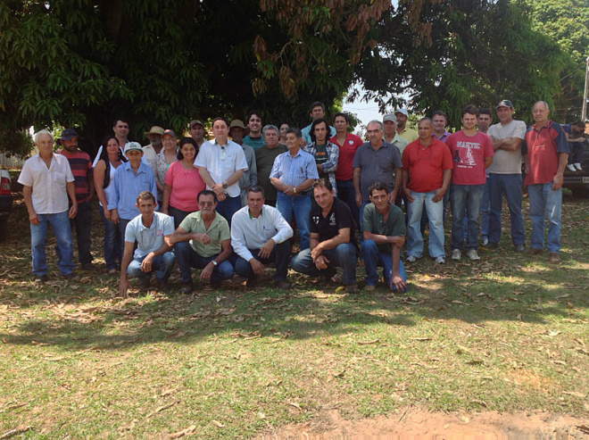 Participantes do Programa Colmeias recebem treinamento de segurança As orientações foram ministradas por técnicos de segurança do trabalho e entre os assuntos, foi apresentada a importância do uso de equipamentos de segurança individual (EPI) (Foto: Divulgação/ Assecom)