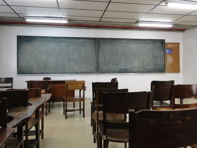 Escolas deverão notificar Conselho Tutelar se alunos faltarem a 30% das aulas Conselhos Tutelares municipais deverão ser avisados sempre que um aluno faltar a mais de 30% das aulas — Foto: Alex Araújo/G1