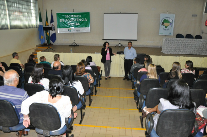 Prefeita prestigia Encontro com a Rede Socioassistencial O município de Três Lagoas, sediou nesta segunda-feira, o Encontro Regionalizado com a Rede Socioassistencial (Foto: Divulgação/Assecom)