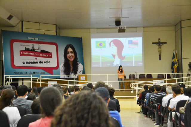 Segundo a palestrante, o jovem deve lidar da melhor forma possível em relação à carreira. (Foto: Divulgação)