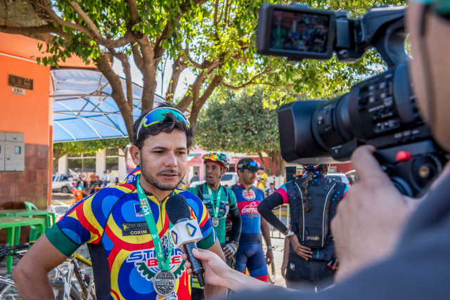 Quatro atletas da equipe Strong Bike Coxim vão receber premiação na Capital