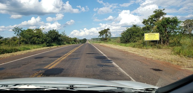 Após oito meses do lançamento da obra de recuperação, trafegar pela BR-262 ainda é uma roleta-russa O