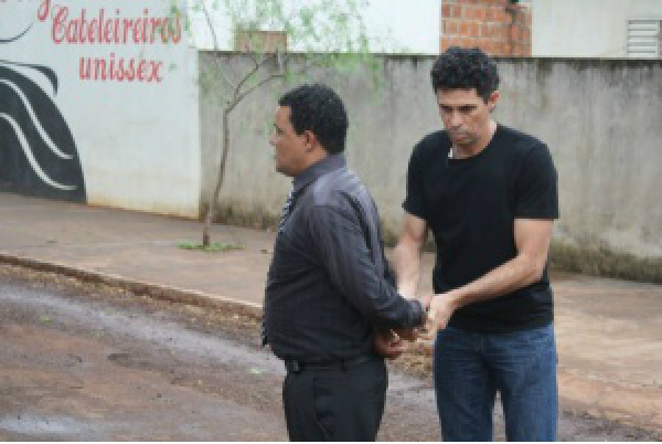 Guardador de carros escondia da polícia bebê agredido O acusado conseguia se livrar das acusações de agressão, apresentando um dos filhos que tinha a mesma idade da vítima e sempre estava ileso (Foto: Correio do Estado)