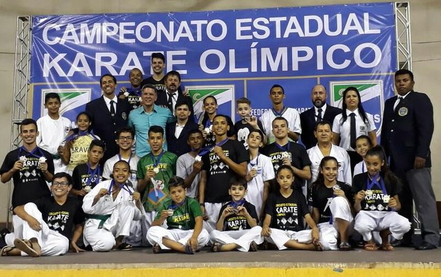 Os primeiros embates começaram com atletas iniciantes da categoria Kata (Foto/Assessoria)