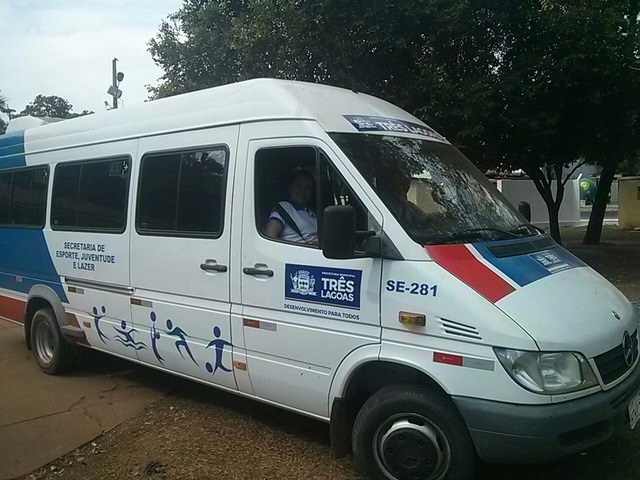 Prefeitura coloca van da Sejuvel em funcionamento após 2 anos parada Van Modelo Mercedes Sprinter, com capacidade para transportar 21 passageiros (Foto/Assessoria)