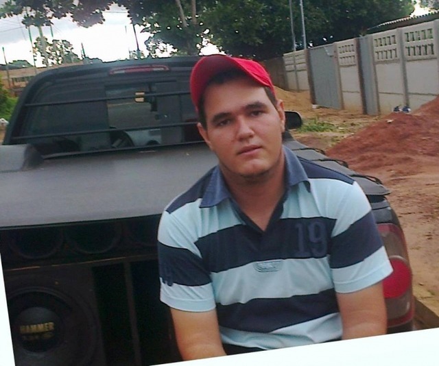 Empresário e funcionário morrem após grave descarga elétrica em Paraíso das Águas Empresário Maycon Schons morreu devido à descarga elétrica. Foto: Jovem Sul News