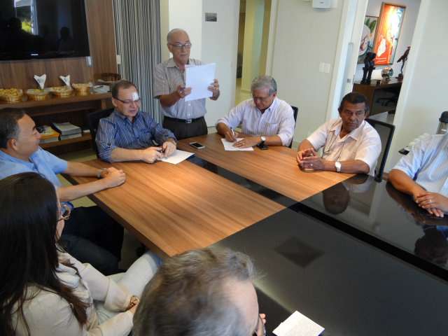 Horário de Natal no comércio começa sábado em Campo Grande Caso haja irregularidades o Ministério do Trabalho e Ministério Público do Trabalho podem ser acionados. (Foto: Assessoria do Sindicato dos Empregados no Comércio de Campo Grande – SEC/CG)