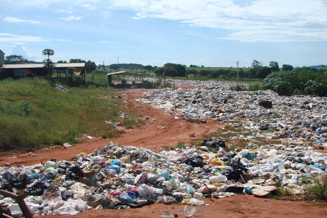 Foto de lixo em Três Lagoas
Foto: Emerson Augusto Fonseca