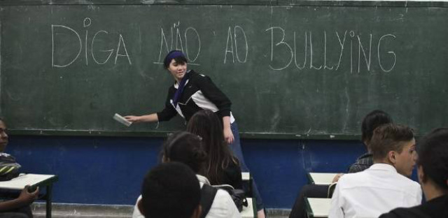 O estudante foi agredido e zombado dentro da sala de aula. (Foto: Divulgação)