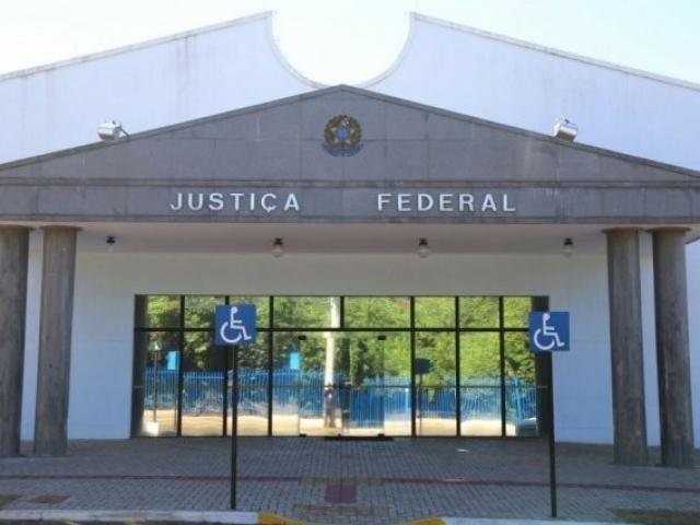 Amorim perde e ação do “maior desvio de verba” de MS fica na Justiça Federal Juiz Bruno Teixeira reforçou que cabe à Justiça Federal processar denúncia da Aviões de Lama, frustrando pedido da defesa de Amorim. (Foto: Arquivo)