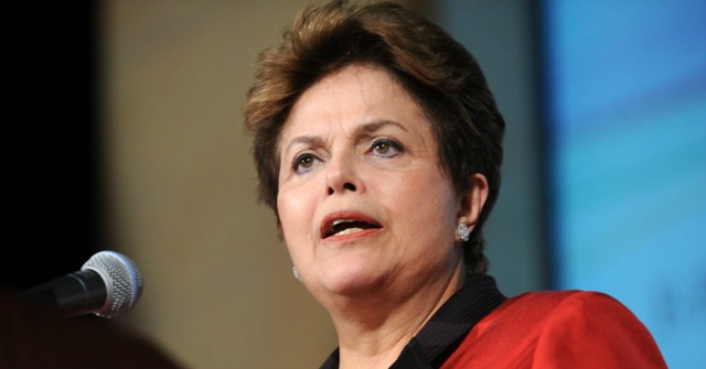 Dilma já pediu aos parlamentares ajuda para que o Congresso avance na análise de propostas que possam ajudar na recuperação da economia. (Foto: Divulgação)