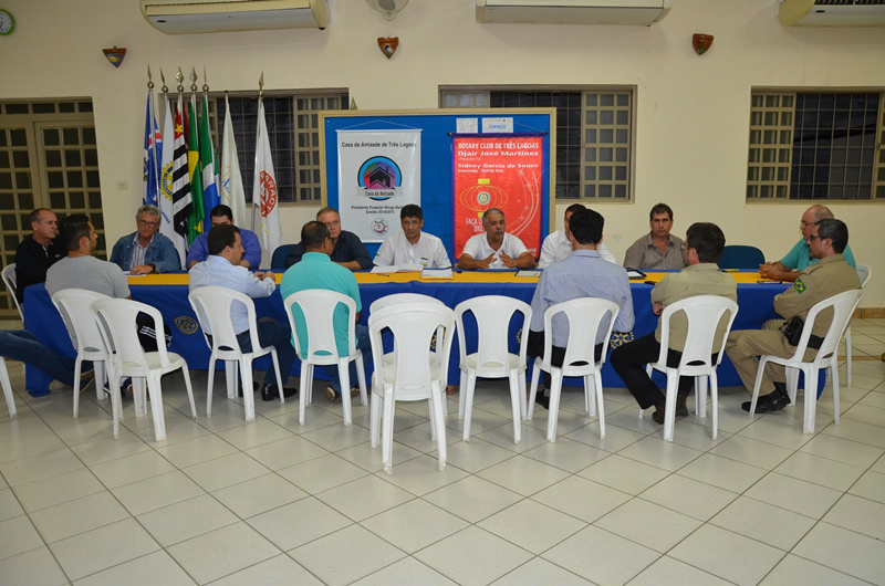 Autoridades se reúnem para discutir a organização do Motoshow 2015 O idealizador e organizador do evento, promotor Antônio Carlos Garcia de Oliveira, ressaltou que o intuito é realizar uma conversação entre os organizadores do evento e as autoridades. (Foto: Assessoria)
