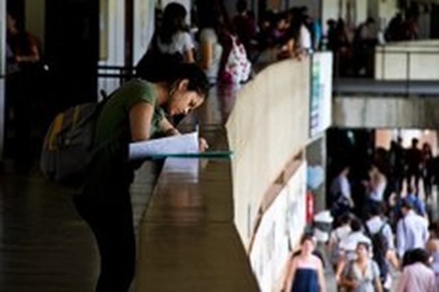 Estudantes já podem fazer a inscrição para o Enade 2017 Participante também deve responder ao Questionário do Estudante, quesito para estar regular no Exame
