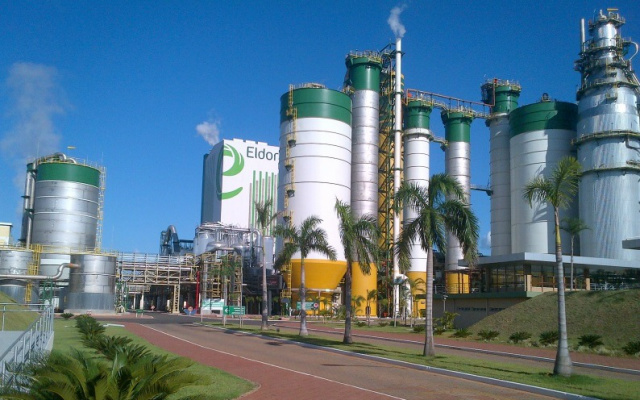 Com mais de R$ 15 bilhões em investimentos, Três Lagoas e Água Clara alavancam a economia de MS A segunda linha de produção da unidade da Eldorado prevê investimentos na ordem de R$ 8 bilhões, devendo entrar em operação nos meados de 2018 (Foto: Divulgação)
