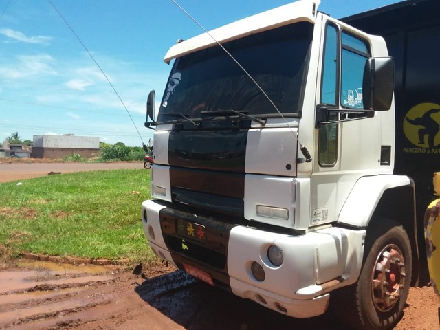 DOF apreende caminhão com sinais de identificação adulterados
