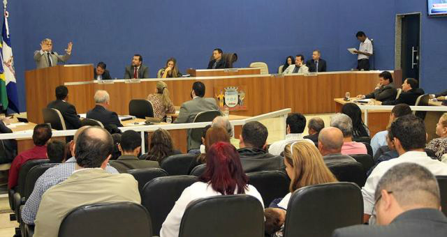 Câmara aprova prorrogação do Refiz municipal por mais 60 dias Sessão aconteceu ontem, terça-feira (12), onde o público presente acompanhou o trabalho dos vereadores. (Foto: Assessoria)