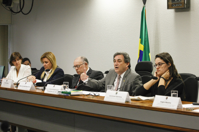 Senado negocia liberação de remédio contra câncer Comissão de Assuntos Sociais debate sobre câncer da medula óssea (Foto: Divulgação/Assecom)