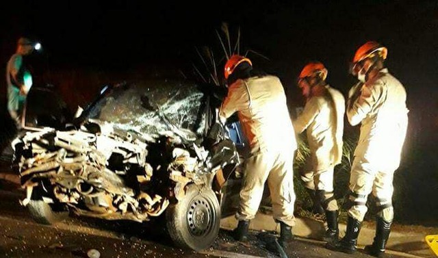 Acidente na MS 395 registra uma morte e quatro vítimas, na madrugada desta sexta-feira Na colisão uma vítima do sexo masculino veio a óbito (Foto/Assessoria)