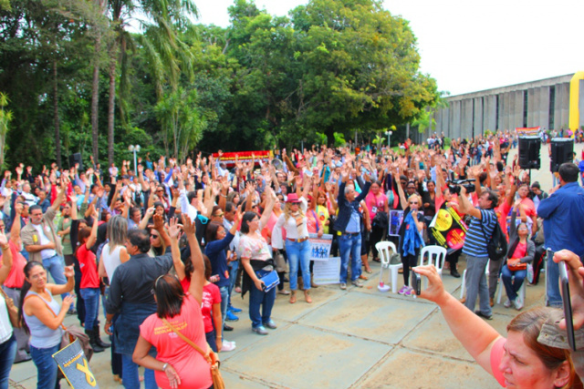 Governo recua em projeto, mas servidores da Educação não descartam greve Categoria comemora conquista, mas aguarda ainda novas negociações. (Foto: Divulgação)