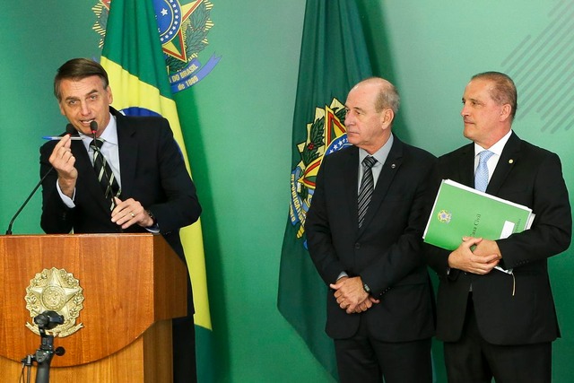 Bolsonaro rebate críticas ao decreto da posse de armas Marcelo Camargo/Agência Brasil
